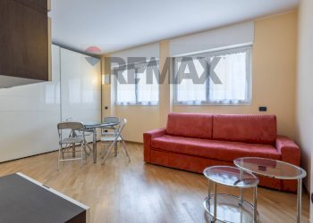 Sala da pranzo - Monolocale Via Caldirola
 
7, Milano - foto 5