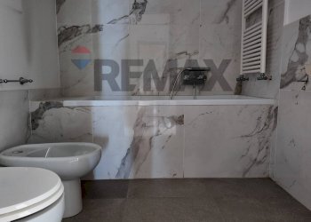 Bagno - Quadrilocale Corso Vittorio Emanuele II
 
93, Castellammare di Stabia - foto 5