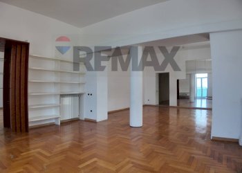 Stanza vuota - Quadrilocale Corso Vittorio Emanuele II
 
93, Castellammare di Stabia - foto 11
