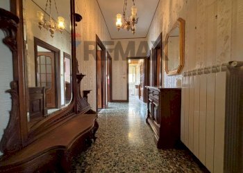 Hall / corridoio - Appartamento Via San Giovanni del Monte
 
67, Carcare - foto 14
