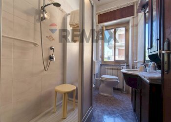 Bagno - Appartamento Via San Giovanni del Monte
 
67, Carcare - foto 38