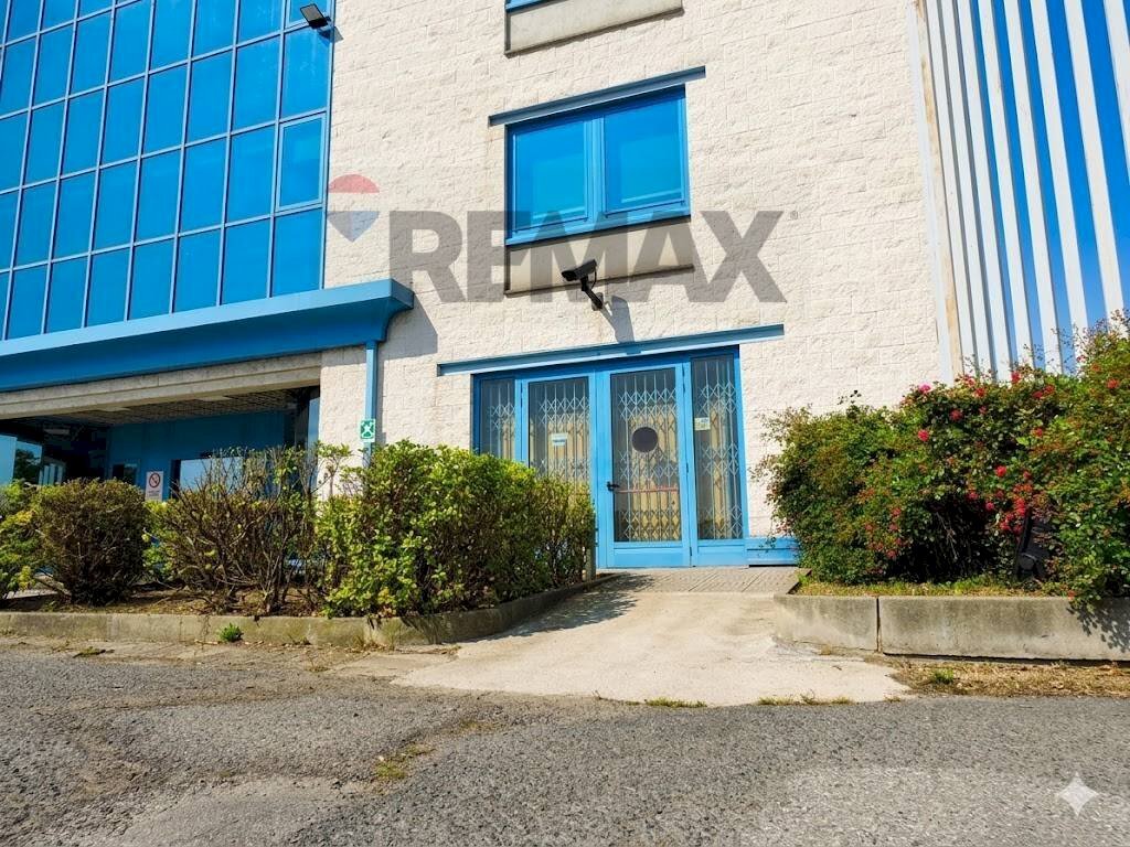 Casa all\'aperto - Ufficio Piazzale Schumm, Alpignano - foto 3