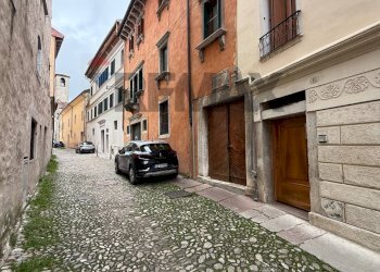 Edificio all\'aperto - Two-room apartment Via Santa Maria Dei Battuti
13, Belluno - photo 3