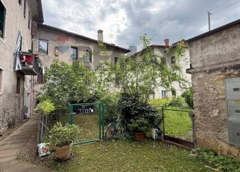 Giardino - Two-room apartment Via Santa Maria Dei Battuti
13, Belluno - photo 18