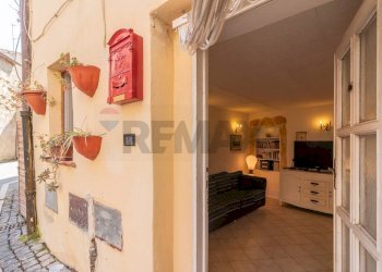 Hall / corridoio - Bilocale Ischia di Castro - foto 9