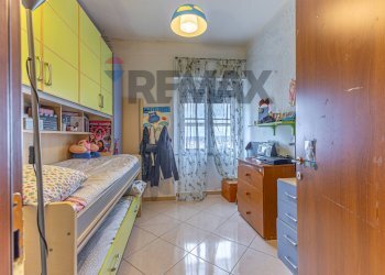Camera / camera da letto - Three-room apartment Via Grazia Deledda
 
52, Sassari - photo 37