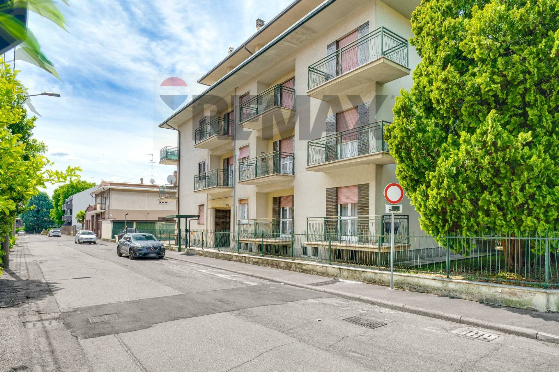 Edificio all\'aperto - Three-room apartment Via Donizetti
 
2, Castellanza - photo 1