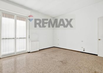 Stanza vuota - Three-room apartment Via Donizetti
 
2, Castellanza - photo 14