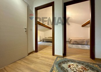 Hall / corridoio - Independent house Via ravinis
 
70, Paularo - photo 20