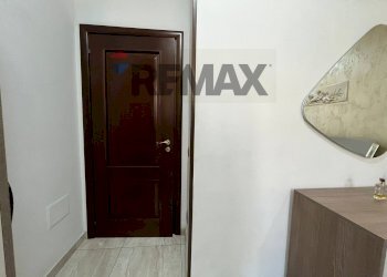 Hall / corridoio - Trilocale via Foria
258, Napoli - foto 16