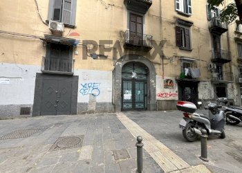 Edificio all\'aperto - Trilocale via Foria
258, Napoli - foto 23