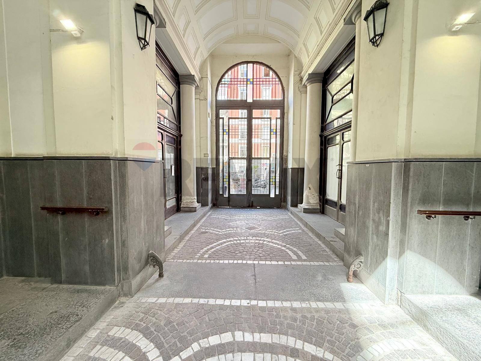Ricezione / Lobby - Trilocale Via Giordano Bruno
163, Napoli - foto 3