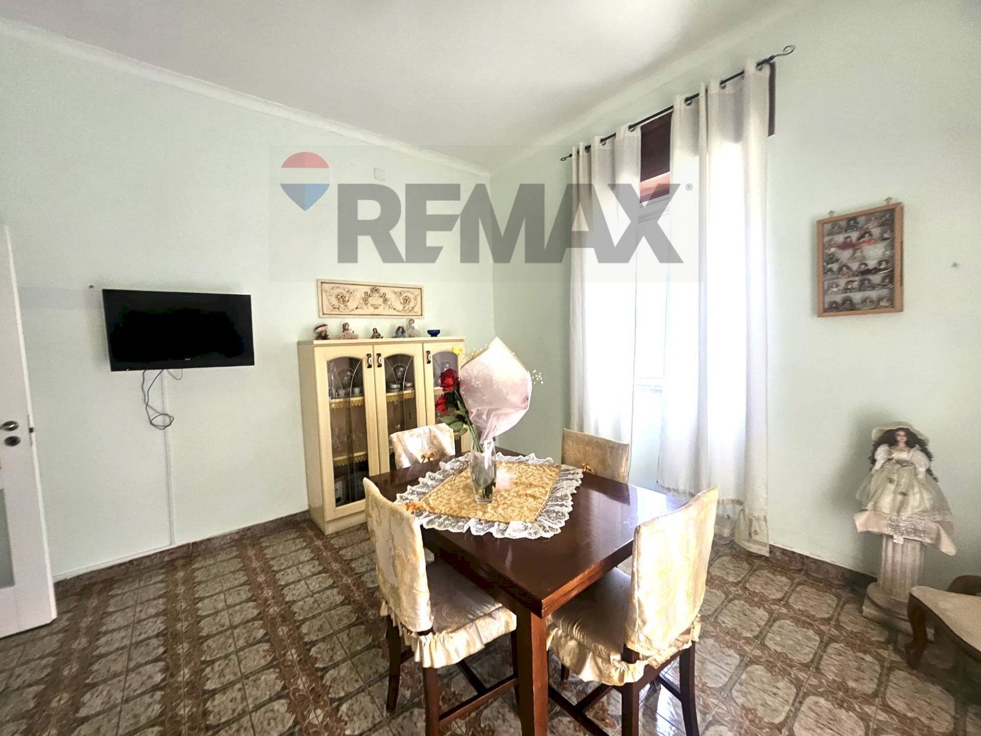 Sala da pranzo - Four-room apartment Corso Europa
3, Marano di Napoli - photo 3