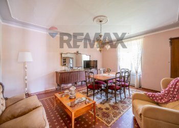 Sala da pranzo - Semi-detached house Nezzana
 
SNC, Bagnone - photo 9