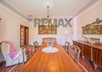 Sala da pranzo - Semi-detached house Nezzana
 
SNC, Bagnone - photo 10