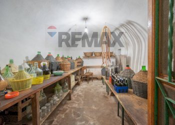 Dispensa di stoccaggio - Semi-detached house Nezzana
 
SNC, Bagnone - photo 46