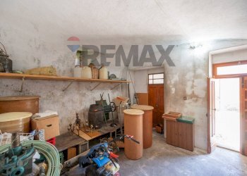 Dispensa di stoccaggio - Semi-detached house Nezzana
 
SNC, Bagnone - photo 47