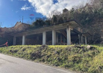 Casa all\'aperto - Independent house Via Michele Carbone
 
snc, Montaquila - photo 1
