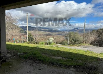 Vista delle montagne - Independent house Via Michele Carbone
 
snc, Montaquila - photo 30