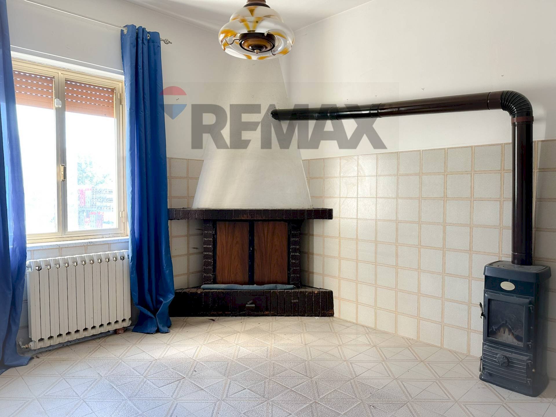 Stanza vuota - Four-room apartment Via Starze
 
1, Montaquila - photo 1