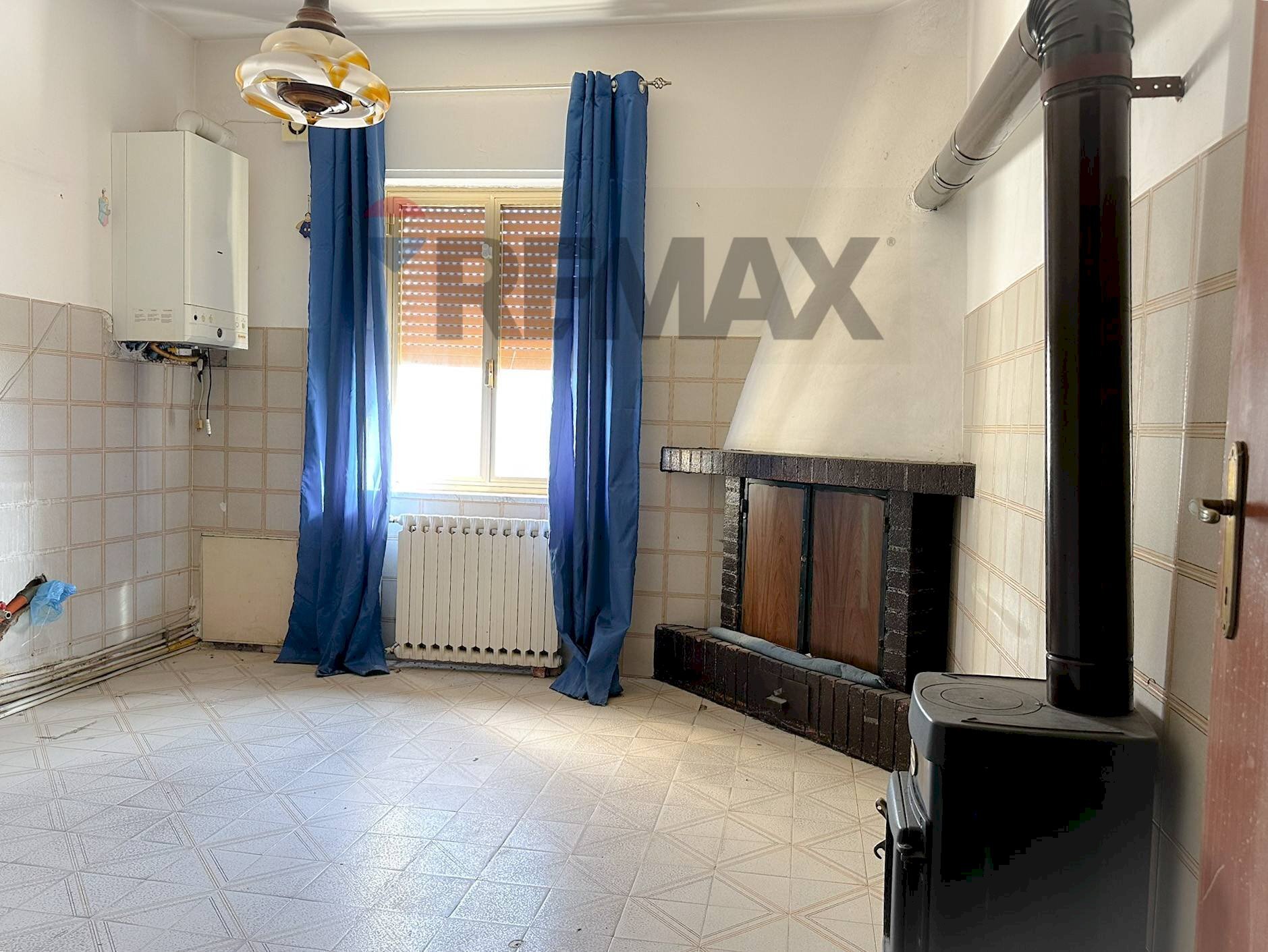 Soggiorno - Four-room apartment Via Starze
1, Montaquila - photo 3