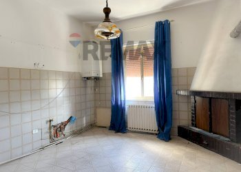 Stanza vuota - Four-room apartment Via Starze
 
1, Montaquila - photo 13