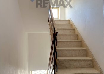 Scale - Four-room apartment Via Starze
 
1, Montaquila - photo 53