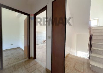 Scale - Four-room apartment Via Starze
 
1, Montaquila - photo 57
