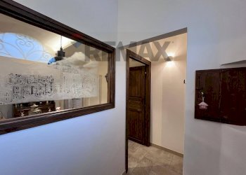 Hall / corridoio - Casa indipendente Via della Vittoria
 
15, Civitella Alfedena - foto 9