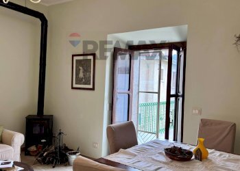 Sala da pranzo - Casa indipendente Via della Vittoria
 
15, Civitella Alfedena - foto 33