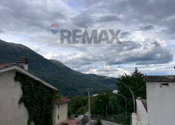 Vista delle montagne - Casa indipendente Via della Vittoria
 
15, Civitella Alfedena - foto 39