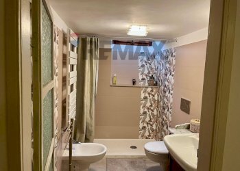 Bagno - Casa indipendente Via della Vittoria
 
15, Civitella Alfedena - foto 97