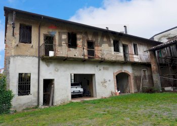 Casa all\'aperto - Rustico VIA 4 NOVEMBRE
4, Osnago - foto 1