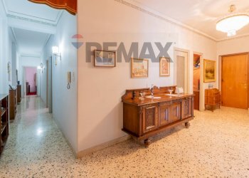 Hall / corridoio - Appartamento VIA SAMPOLO
 
484, Palermo - foto 3