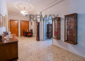 Hall / corridoio - Appartamento VIA SAMPOLO
 
484, Palermo - foto 4