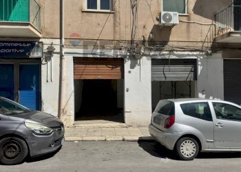 Edificio all\'aperto - Magazzino Via D'ossuna
 
9, Palermo - foto 5