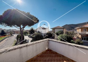 Foto 13 - Villa Via Per Pineland
 
2, Borghetto Santo Spirito - foto 13