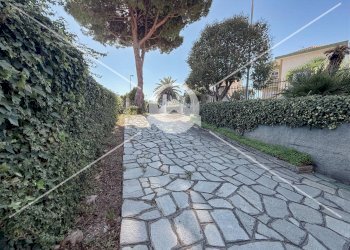 Foto 23 - Villa Via Per Pineland
 
2, Borghetto Santo Spirito - foto 23