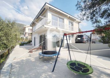 Foto 1 - Villa Via Marici
 
50/52, Boissano - photo 1