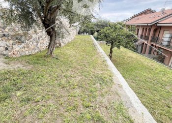Foto 44 - Villa Via Marici
 
50/52, Boissano - photo 44