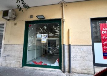 Foto 3 - Commercial Premises Via Raffaele Ricci, Salerno - photo 3