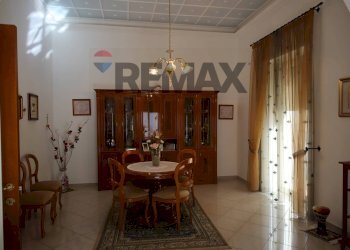 Sala da pranzo - Appartamento via Carducci
 
72, Ragusa - foto 30