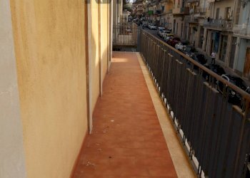 Balcone - Appartamento via Carducci
 
72, Ragusa - foto 32