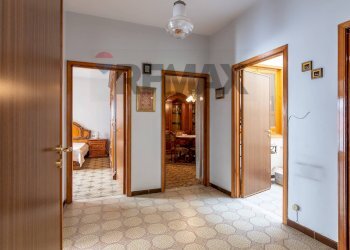Hall / corridoio - Casa indipendente Via Pacini
 
13, Comiso - foto 20