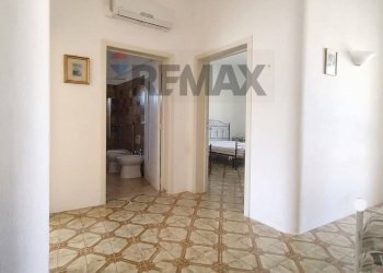 Hall / corridoio - Villa Racale - photo 10