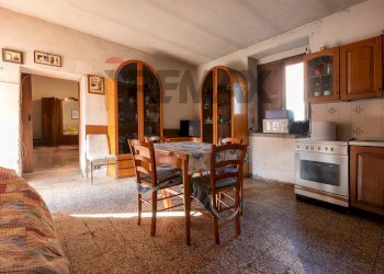 Sala da pranzo - Rustic Via XX Settembre
 
6, Cairate - photo 13