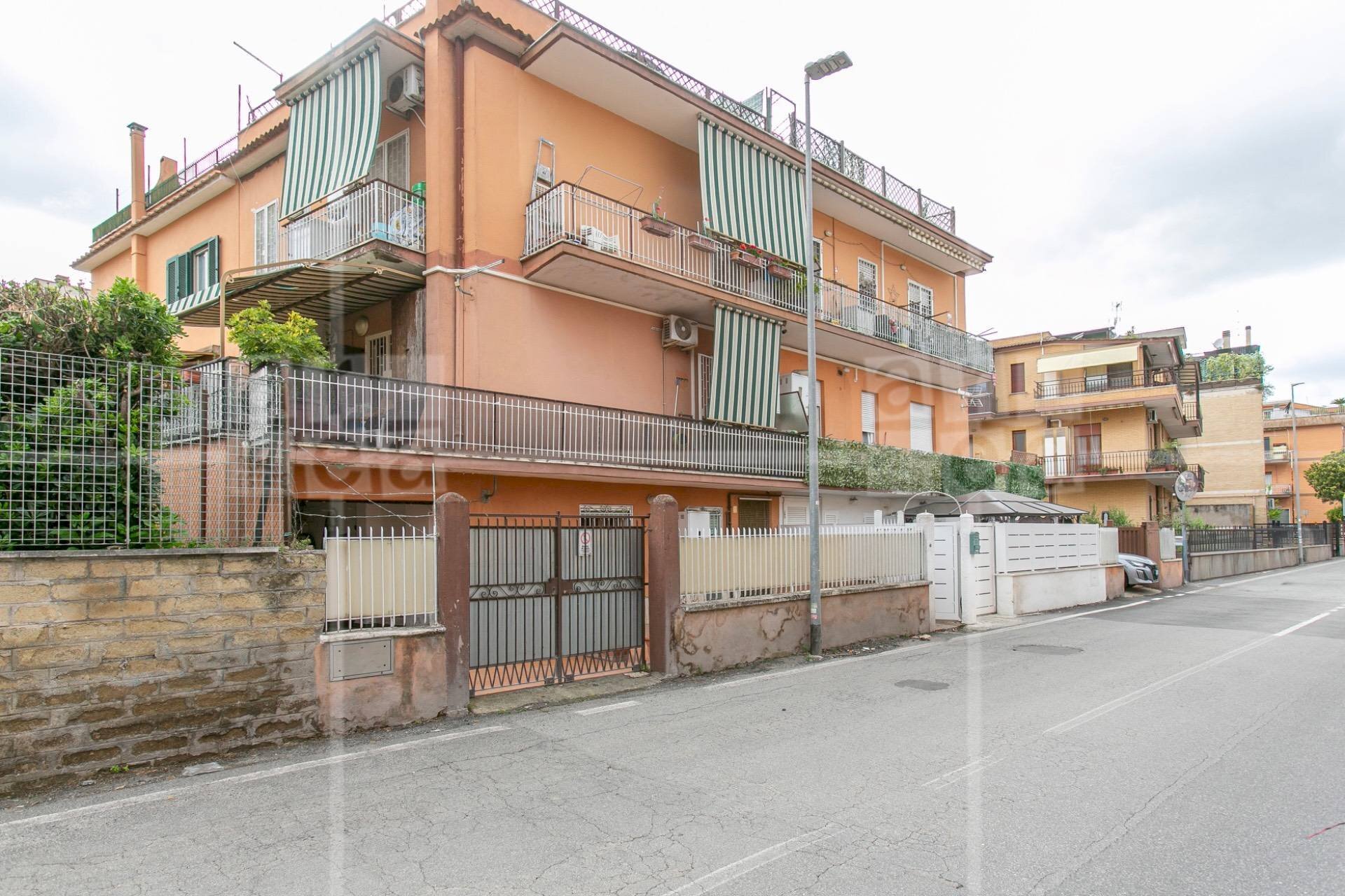 Foto 1 - Bilocale Via Trofarello, Roma - foto 1