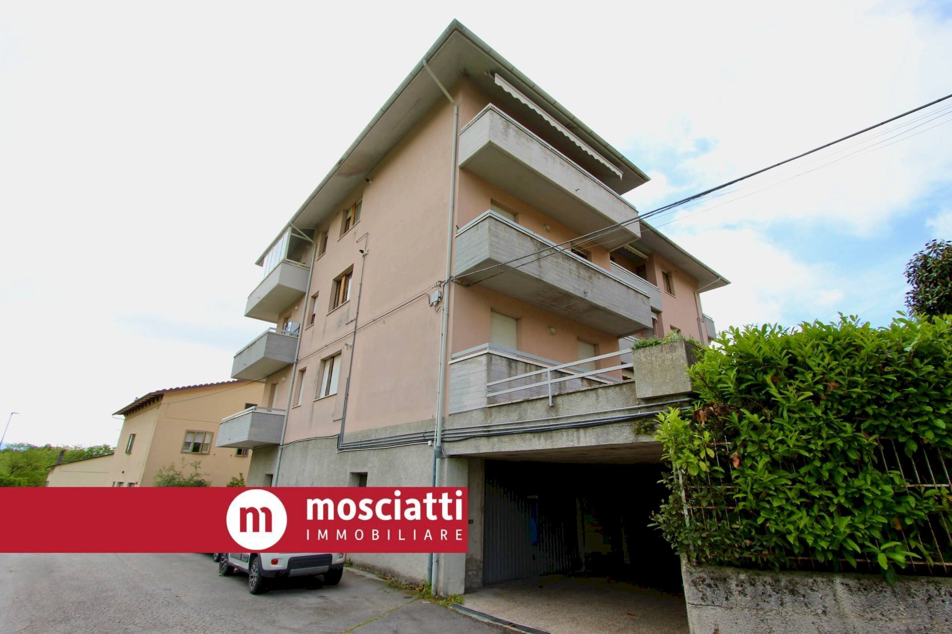 Foto 1 - Box Via Strada Provinciale, Esanatoglia - photo 1