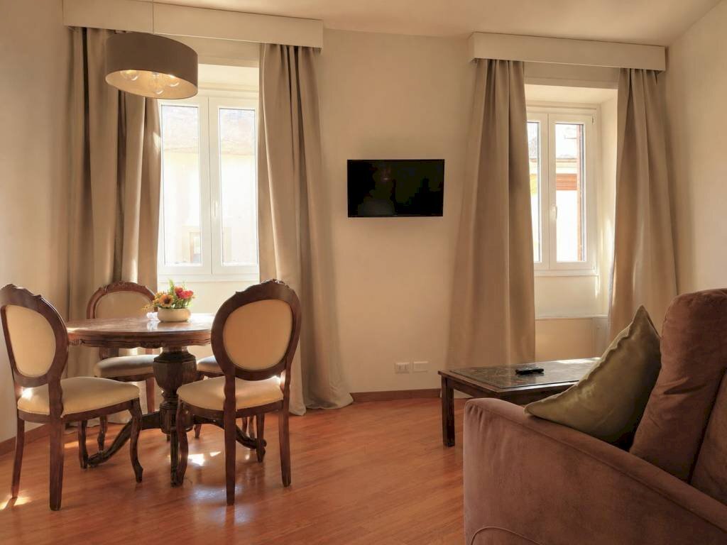 Soggiorno - Two-room apartment via in Arcione, 70, Roma (neighborhood Centro Storico) - photo 2