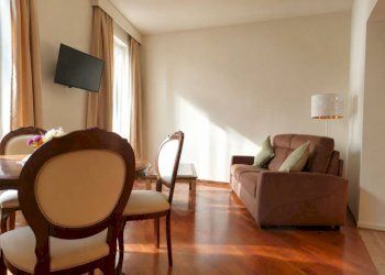 Soggiorno - Bilocale via in Arcione, 70, Roma (zona Centro Storico) - foto 3